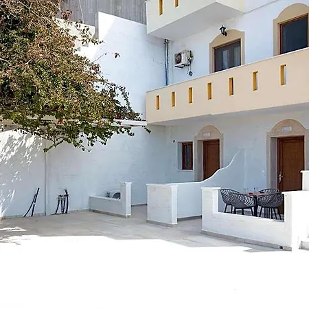 Alta Vista Naxos Hotel 3*